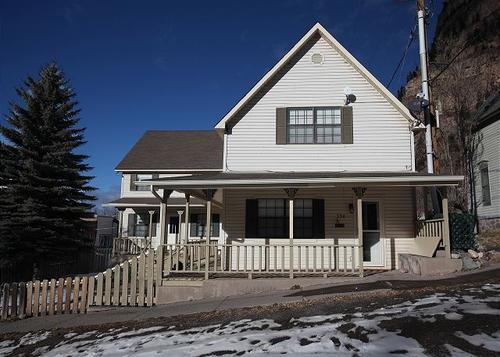 Historic Home - Downtown Ouray - Front Porch - Pool Table - Pet Friendly