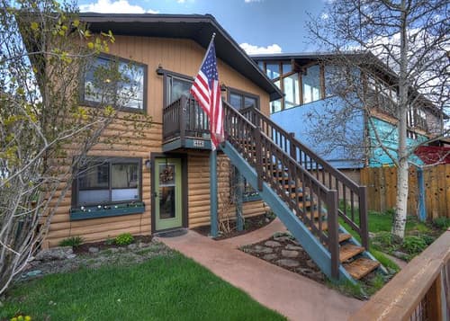 Located in the Heart of Downtown Creede - Private Hot Tub - Outdoor Living 
